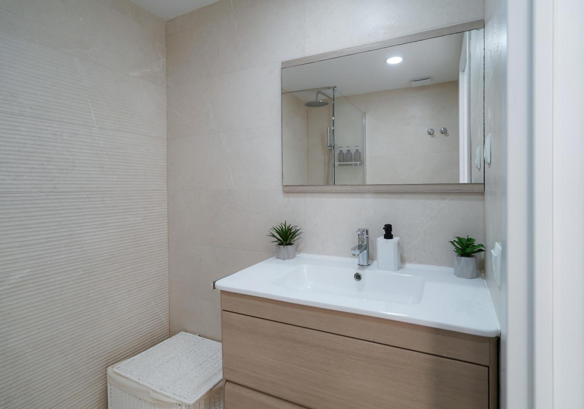 Nomad Malaga - Chic Apartament Center Торемолинос Екстериор снимка